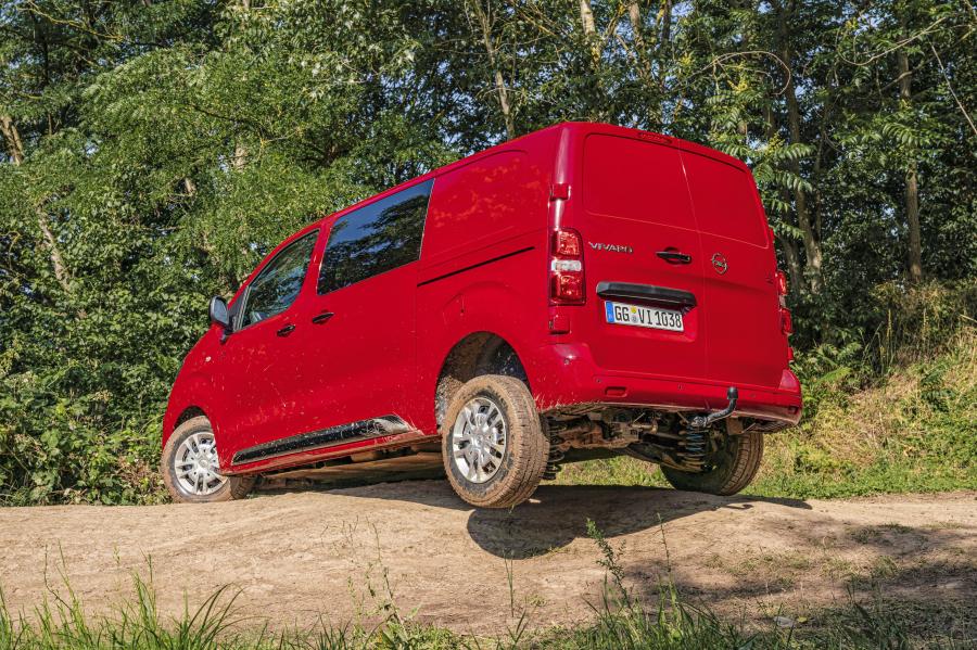  Opel Vivaro Van 4x4 2019 года  (фото 10 из 22)